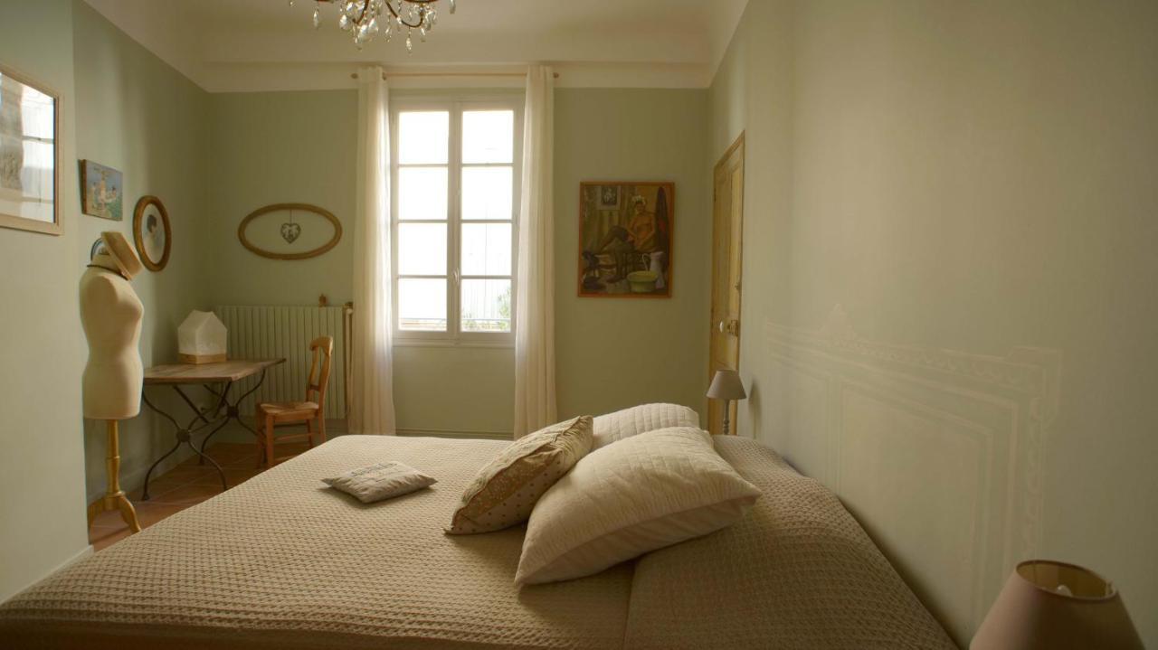 Au Coin De La Roquette Apartment อาร์ลส์ ภายนอก รูปภาพ