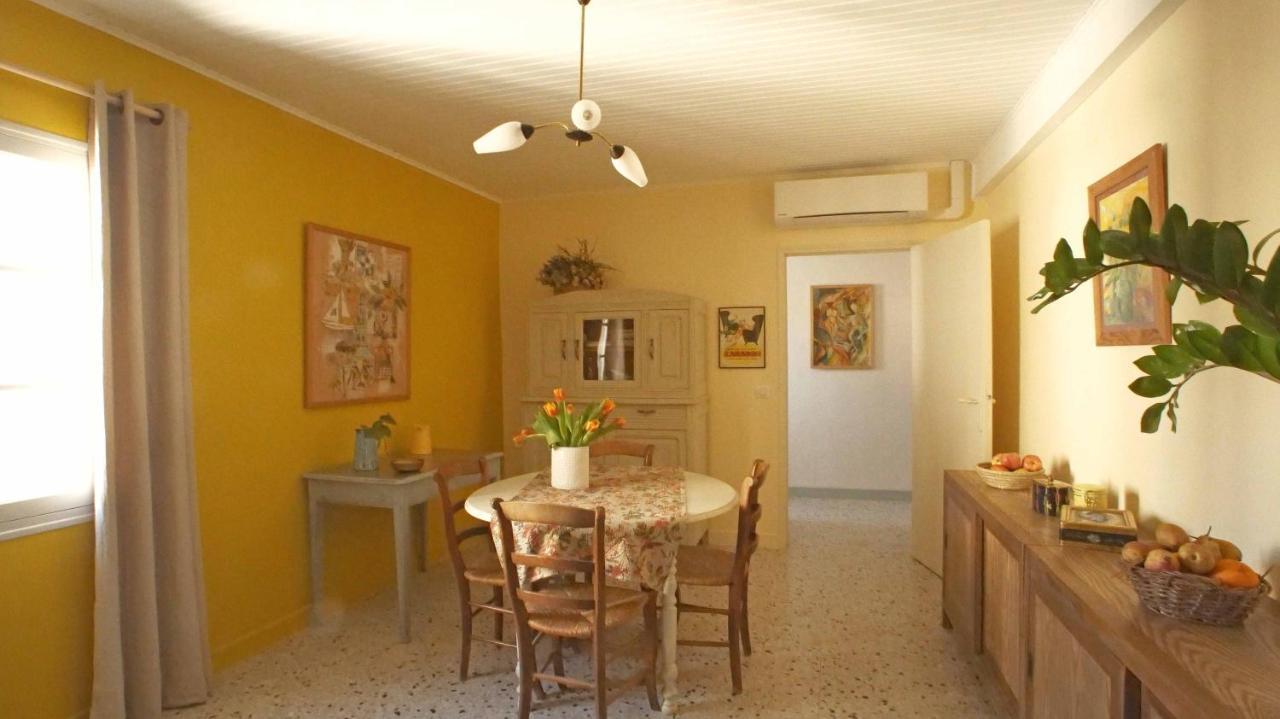 Au Coin De La Roquette Apartment อาร์ลส์ ภายนอก รูปภาพ