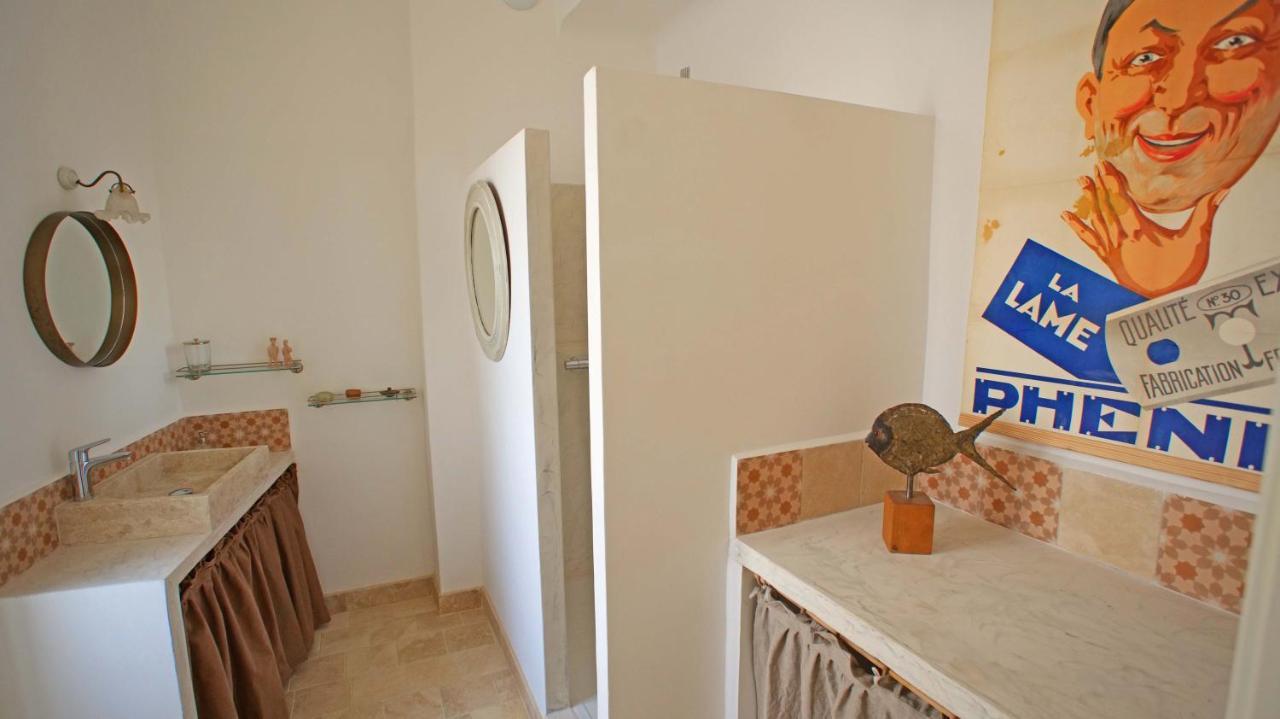Au Coin De La Roquette Apartment อาร์ลส์ ภายนอก รูปภาพ
